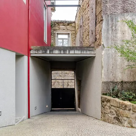 Gaia Superb Terrace Flat