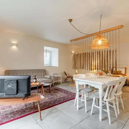 Gaia Superb Terrace Flat * Vila Nova de Gaia