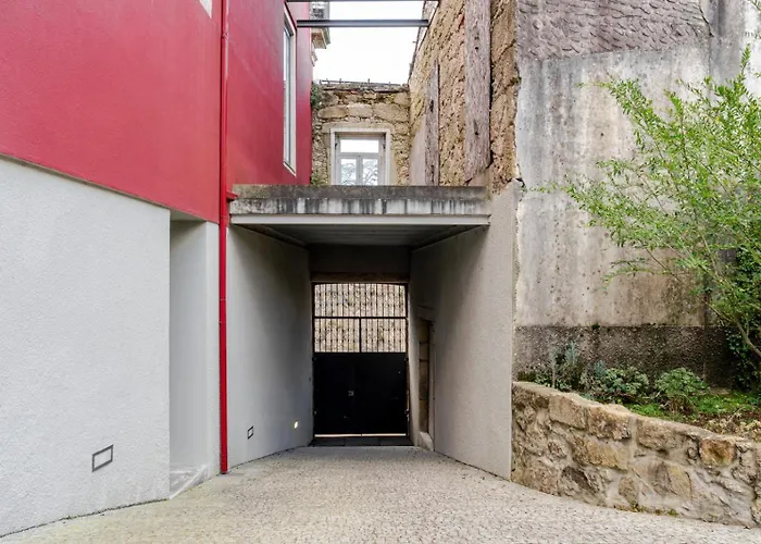 Gaia Superb Terrace Flat