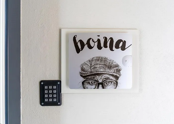 Gaia Superb Terrace Flat