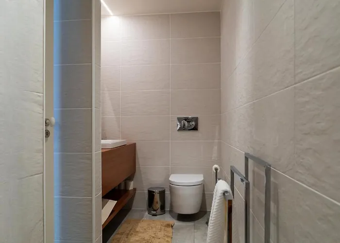 Gaia Superb Terrace Flat