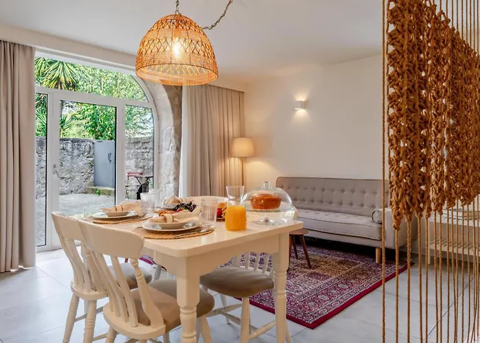 Gaia Superb Terrace Flat